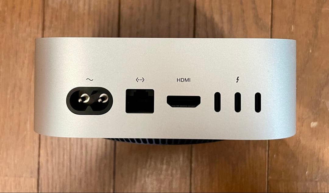 M4 Mac mini 24GB/1TB +Satechiスタンド&ハブ