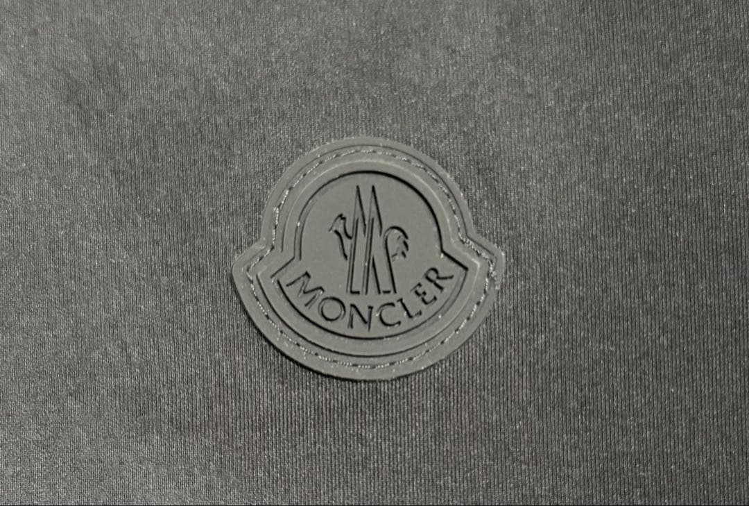 ［新品未使用］モンクレール　トラックジャケット　ブラック　サイズM