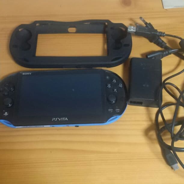 プレステーションVita  本体