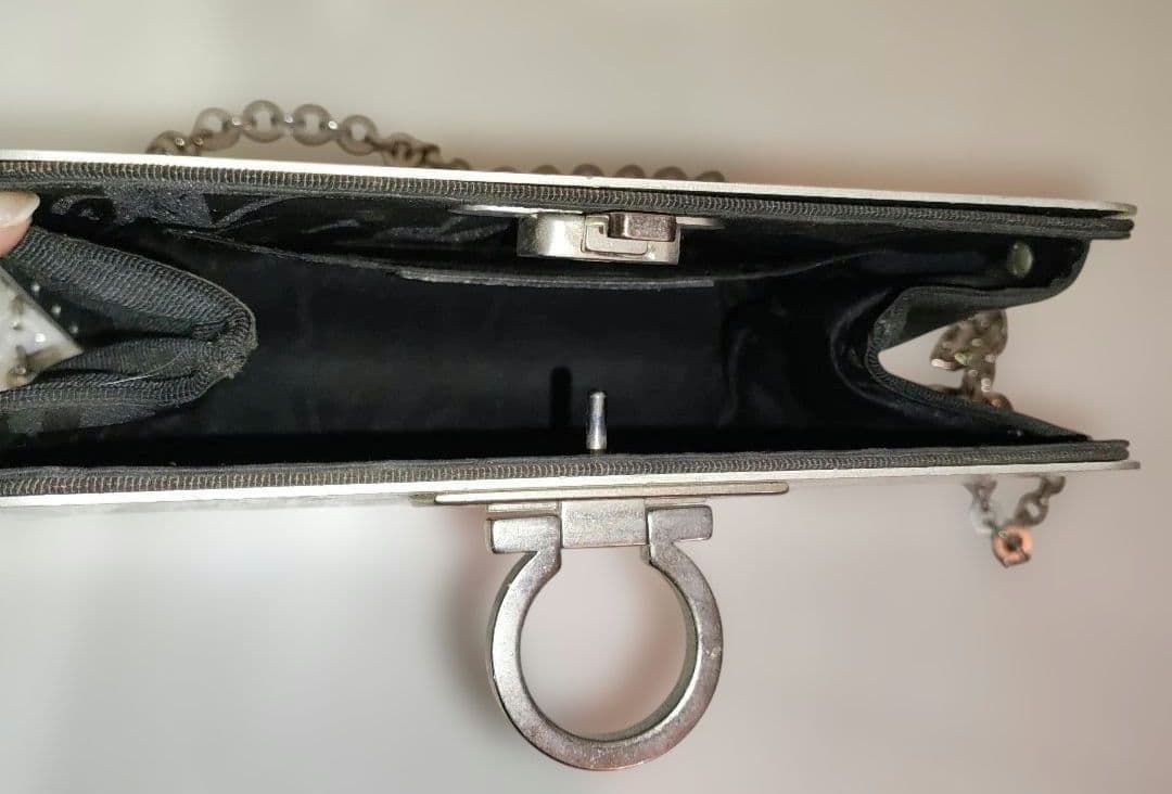 P*e様 Ferragamo　バック