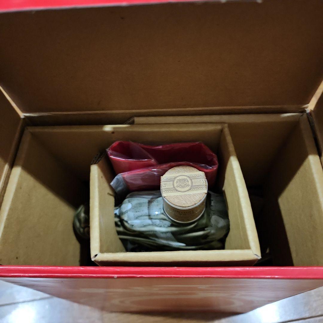 サントリー　辰歳ボトル　　未開栓