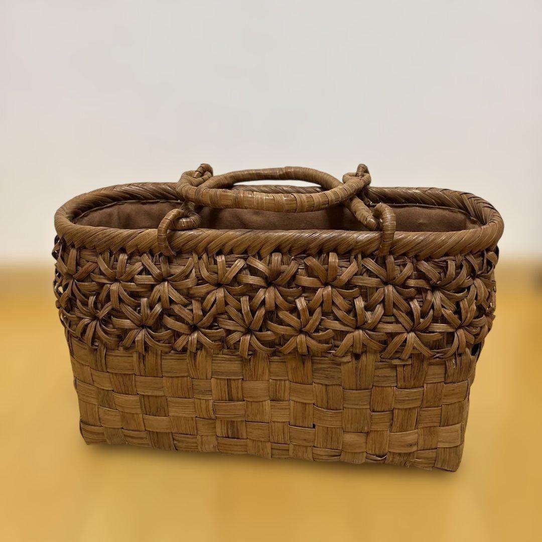 山葡萄かごバッグ 手作り カゴバッグ 内布付き 市松編み、立体花編み