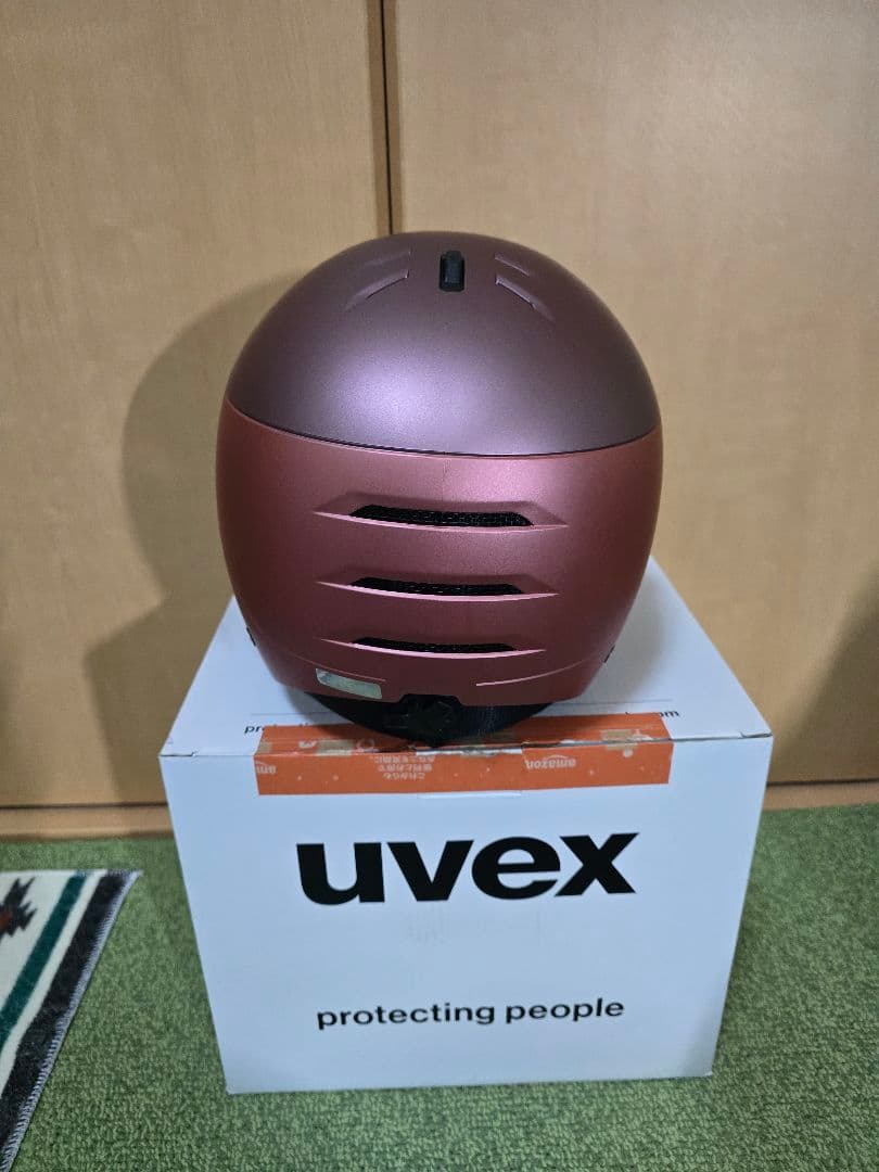 uvex スキー用ヘルメット 54-58 cm　バイザー付きヘルメット