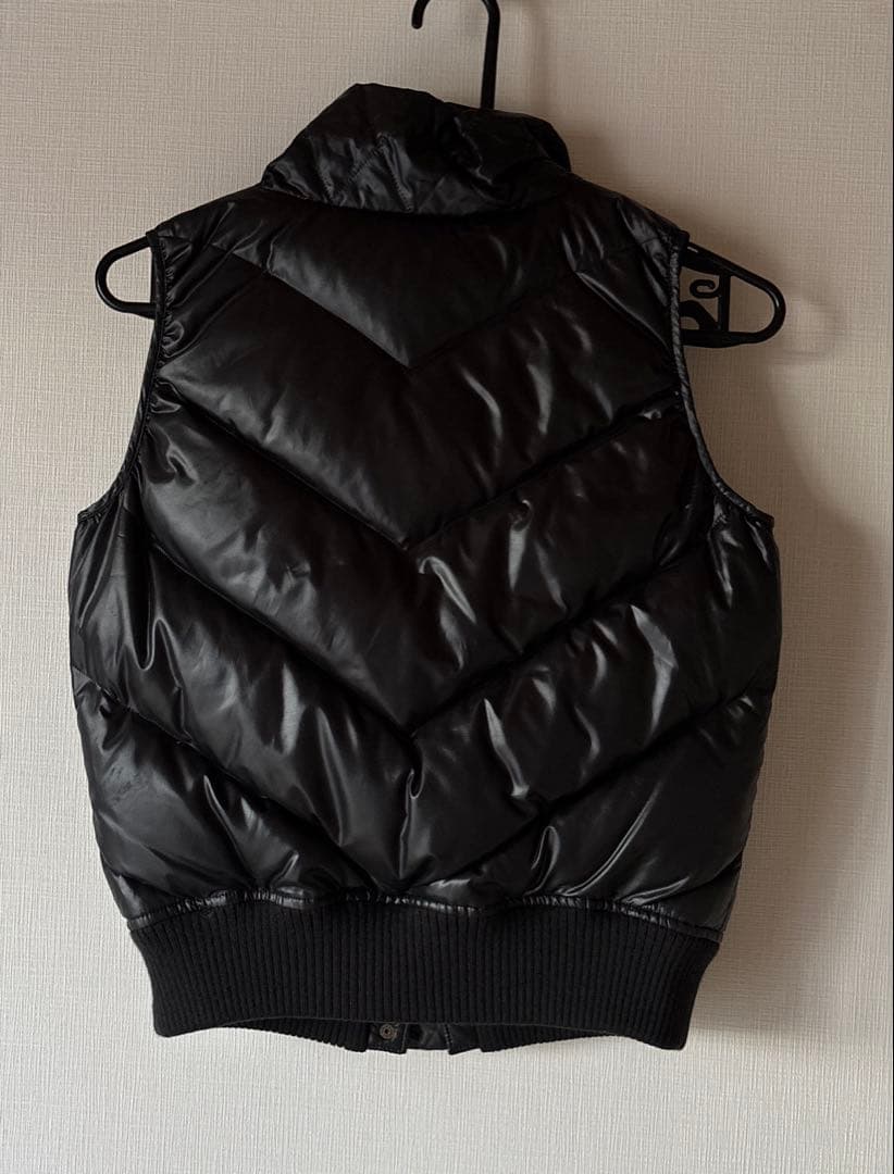 バーバリー　ダウンベスト　ノバチェック 38 エンブレム　ブラック　ベージュ