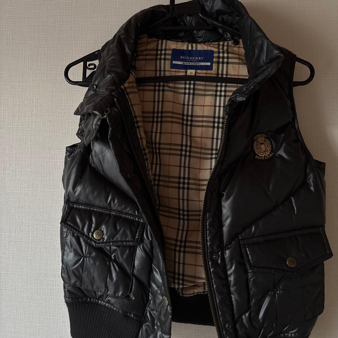 バーバリー　ダウンベスト　ノバチェック 38 エンブレム　ブラック　ベージュ