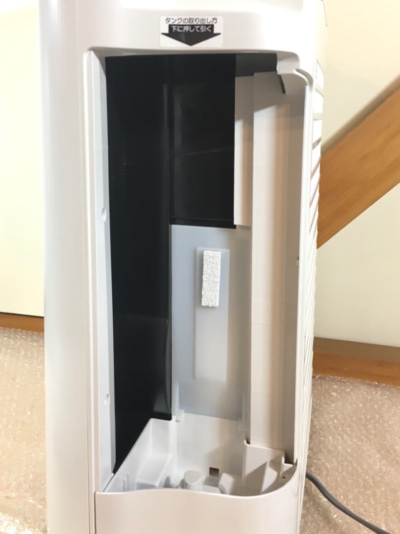 ○SHARP 加湿空気清浄機 ホワイト　KC-40TH7-W 2022年製