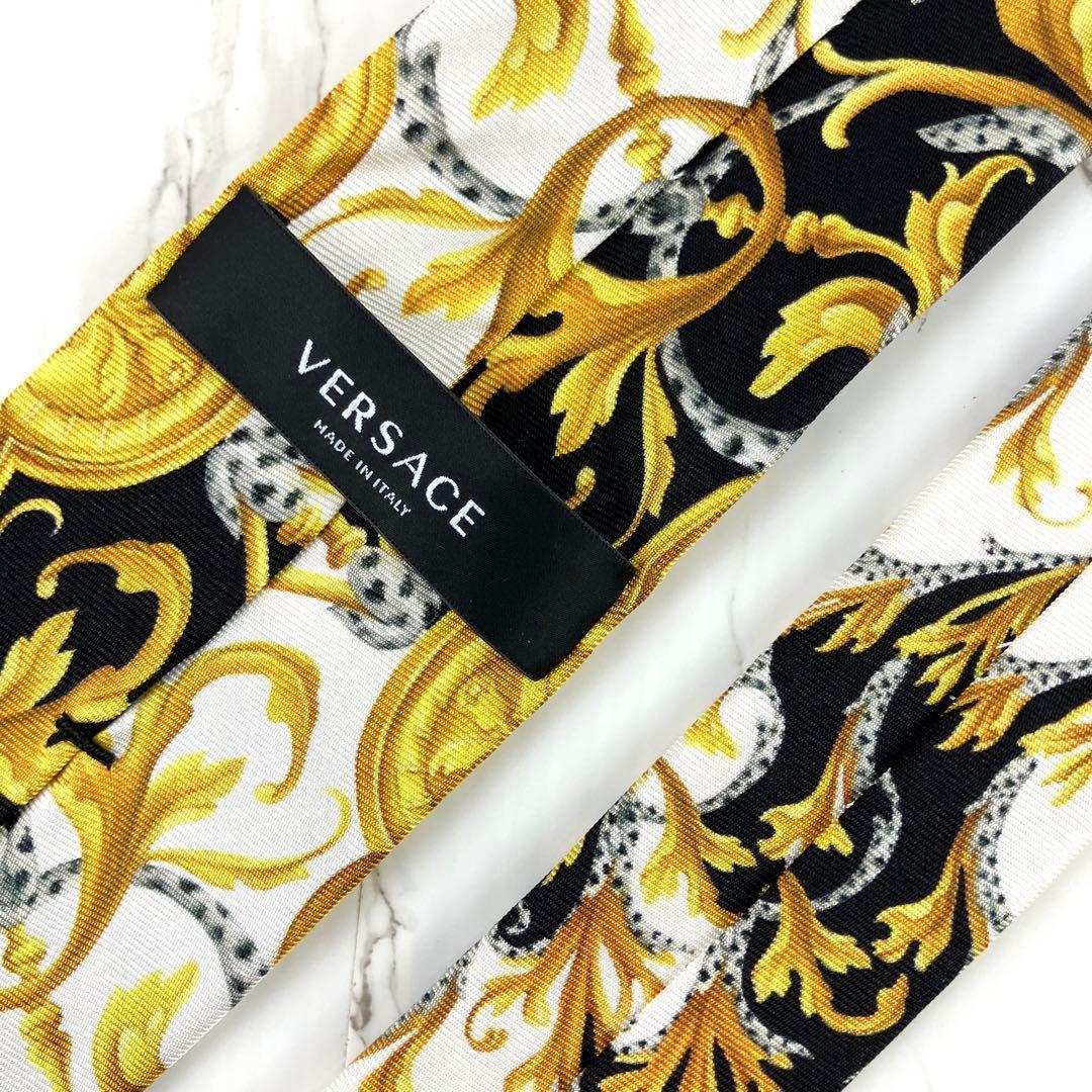 極美品　ヴェルサーチ　ネクタイ　バロック柄　レオパード　ブラック　ホワイト