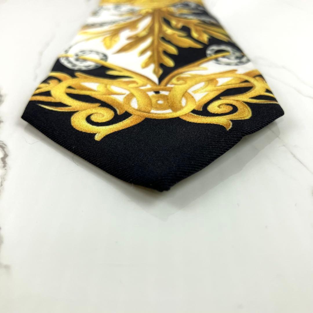 極美品　ヴェルサーチ　ネクタイ　バロック柄　レオパード　ブラック　ホワイト