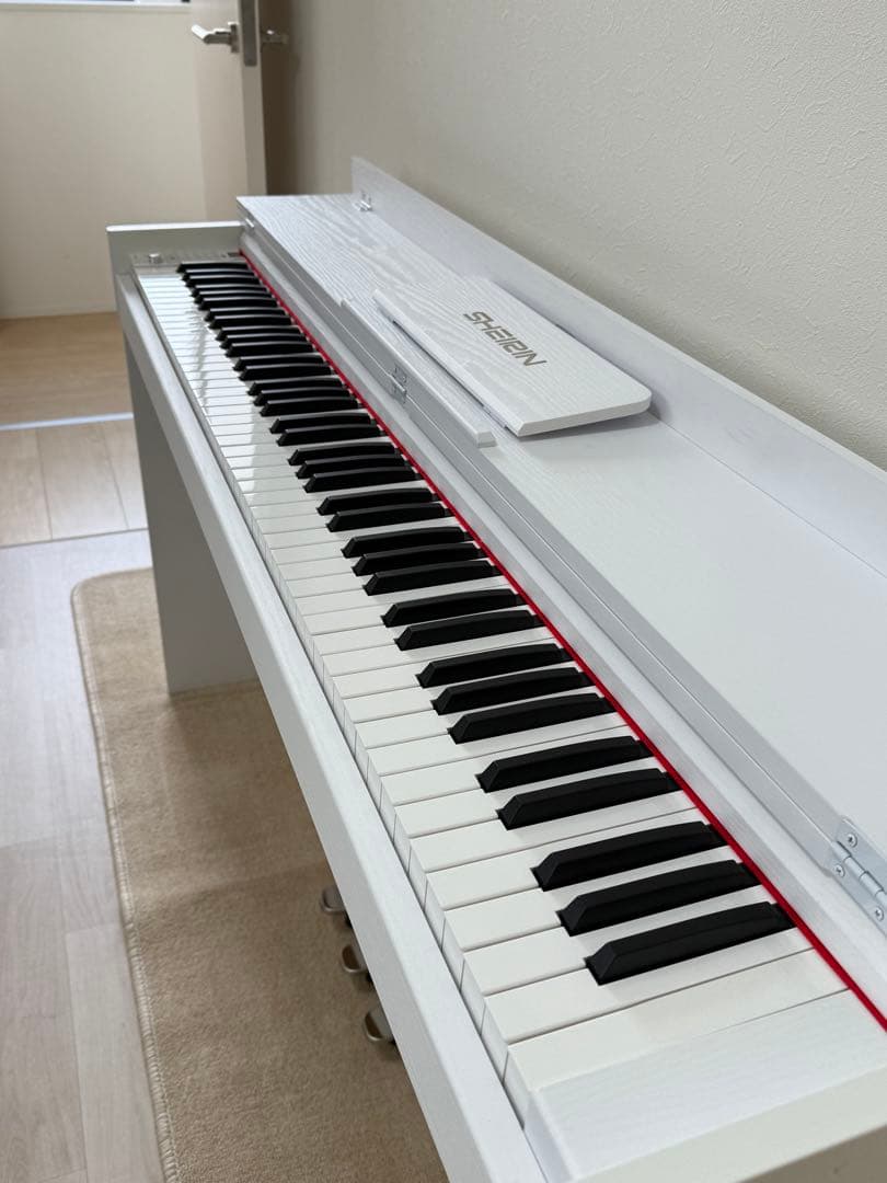 lulu！ホワイトデジタルピアノ88鍵 3ペダル⭐︎電子ピアノ⭐︎超美品⭐︎