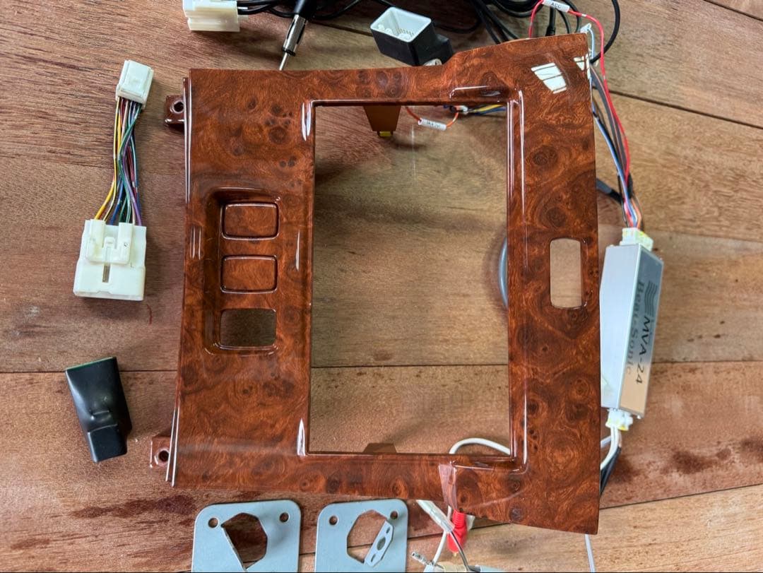 MVA-24 セルシオ 30 後期　ナビ取り替えキット　UCF 30 31