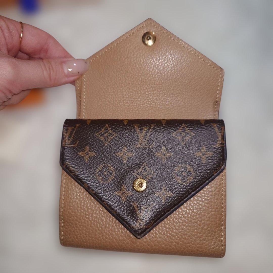 あ*様 LOUIS VUITTON 二つ折り財布 ブラウン
