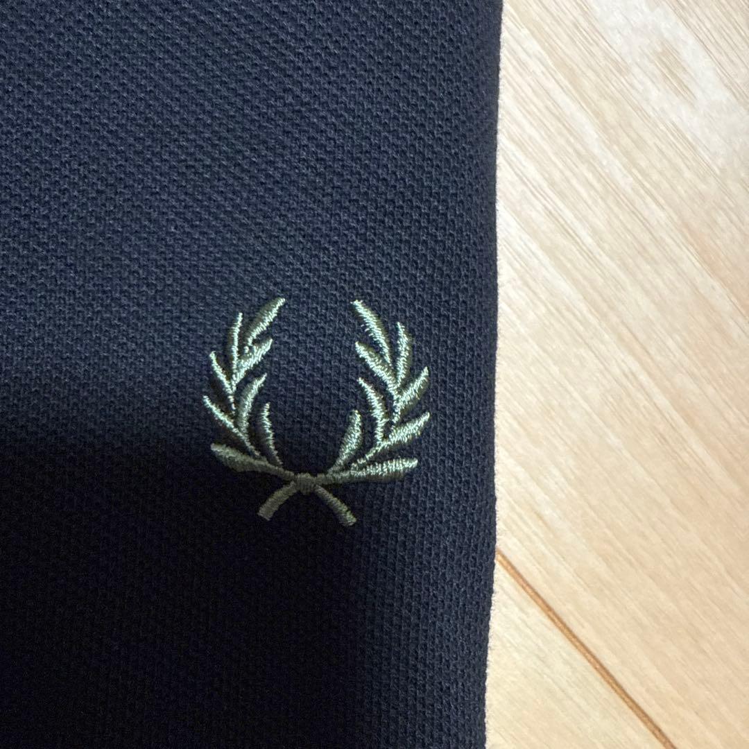 【美品】FRED PERRY 黒 ポロシャツ 長袖 Lサイズ