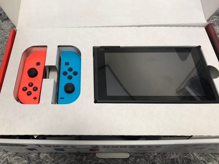 任天堂スイッチ本体　ネオンブルー