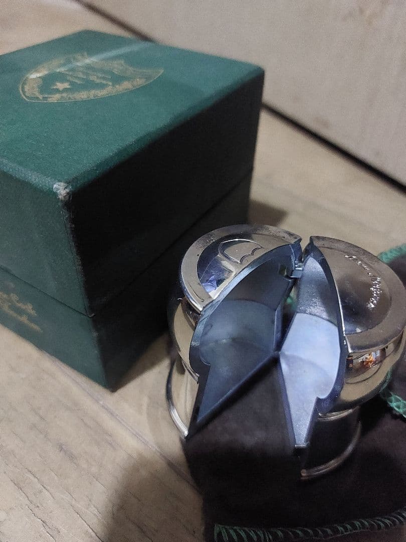 ドン・ペリニヨン　クリストフル ドン・ペリニヨン キープセイク コルクケース