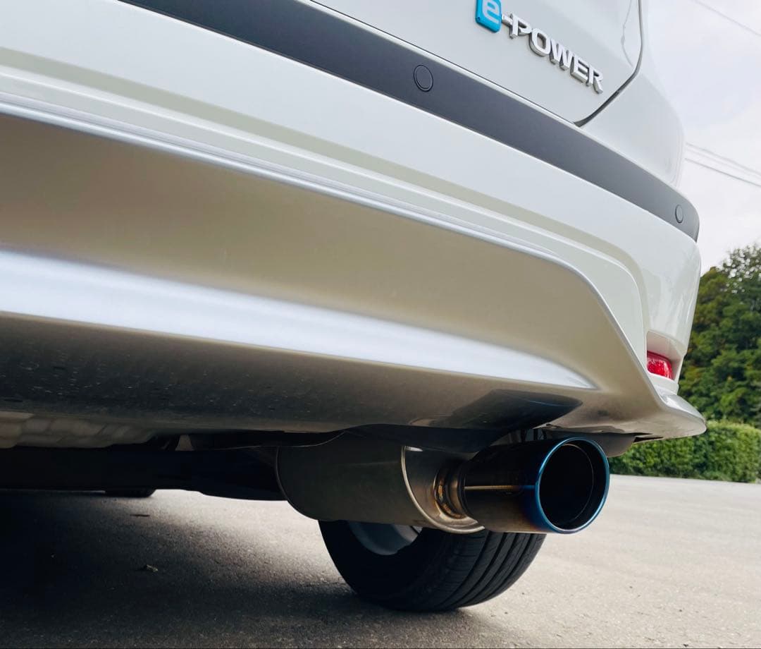 日産キックス　p15 e-POWER 柿本改　 Class KR 送料込み