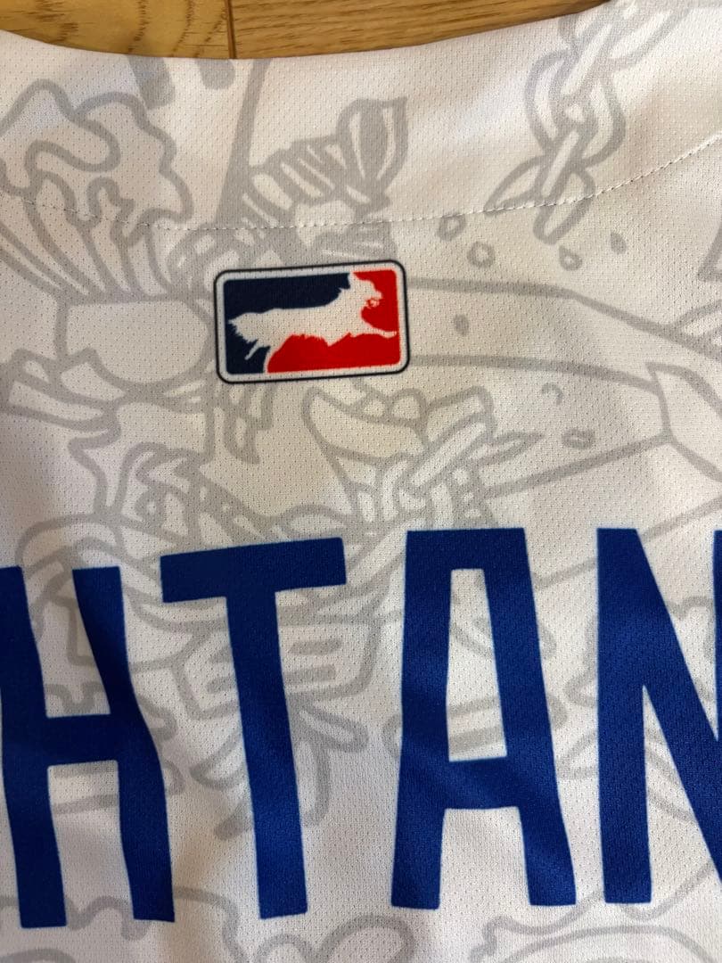 ⭐️ブラックフライデー⭐️【非売品】大谷翔平 ユニフォームサイン ブロッサムデコピン