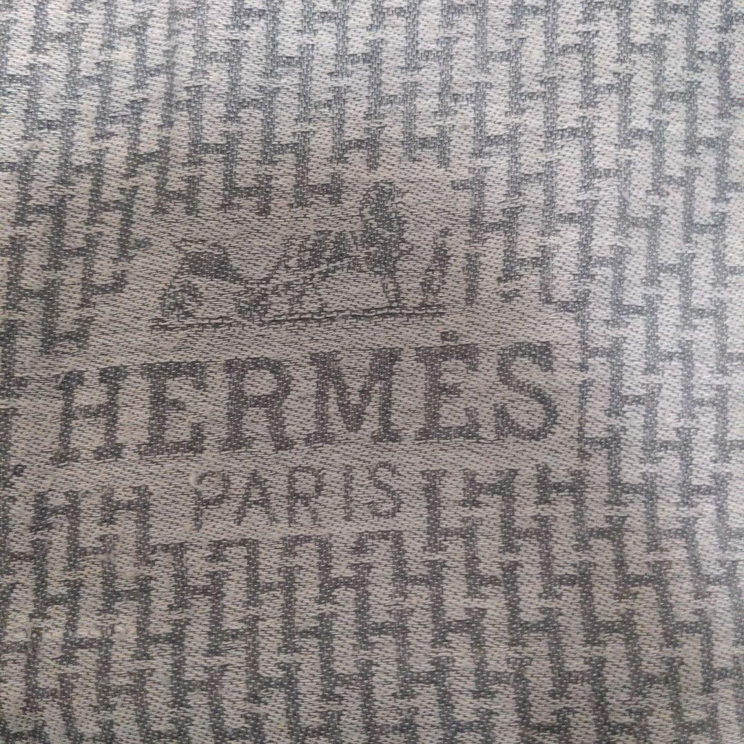 HERMES ヘリンボーンパターン マフラー グレー系