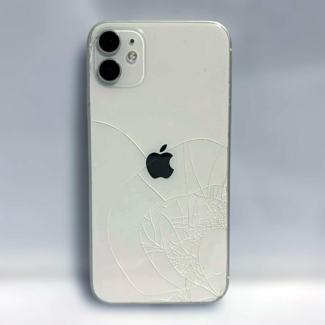 iPhone11 本体 64GB ひび割れあり