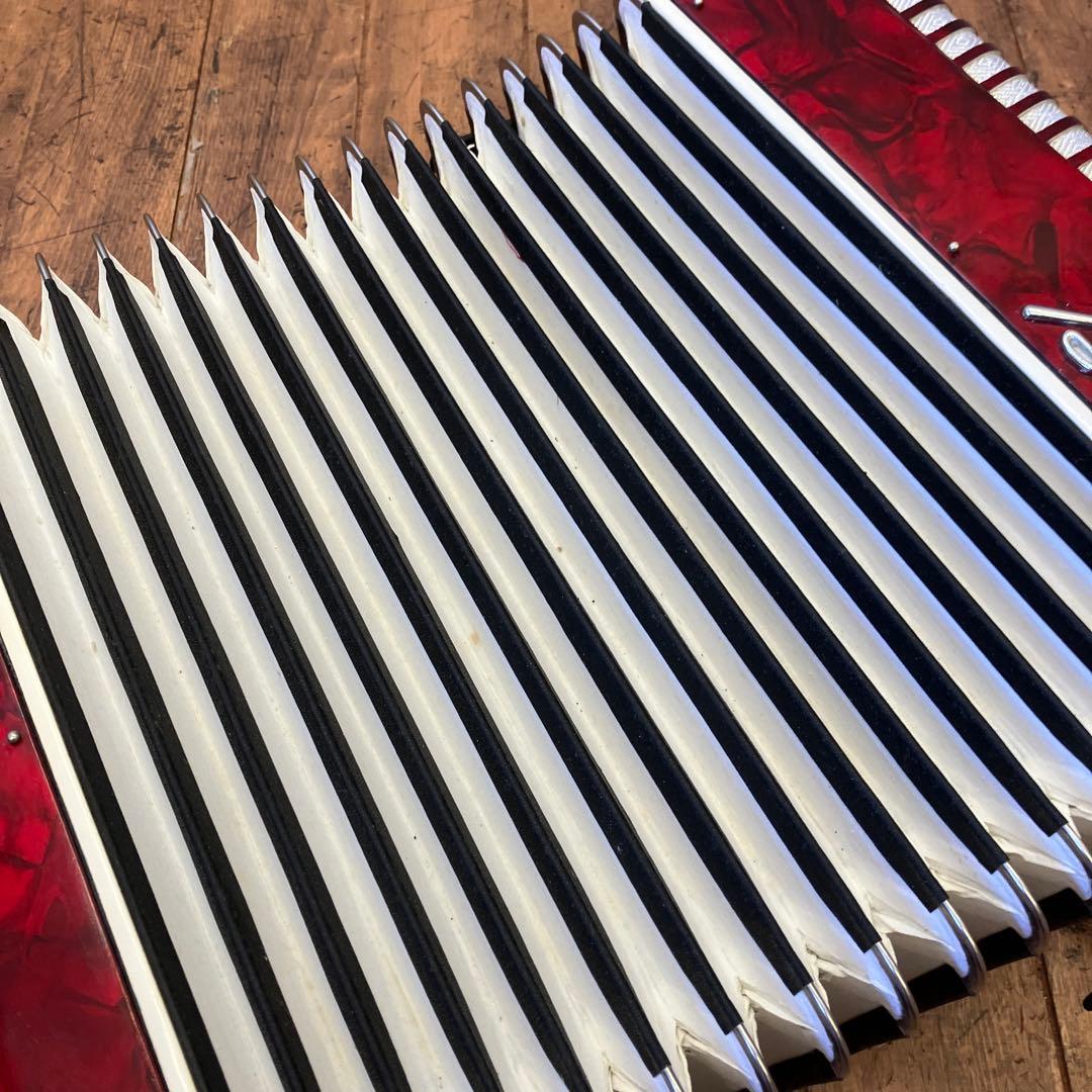 アコーディオン バイリ 30鍵盤 24ベース 鍵盤楽器 気鳴楽器 合奏 音楽