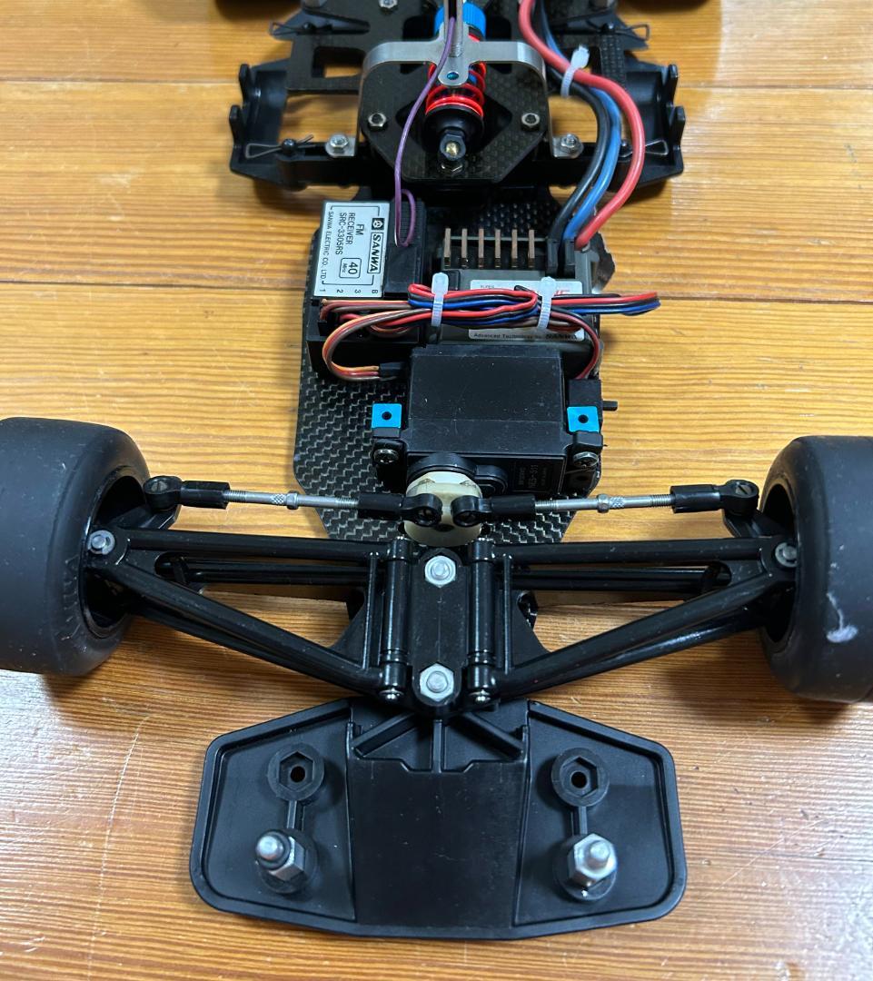 u*f様 タミヤ F103LM メカ付き