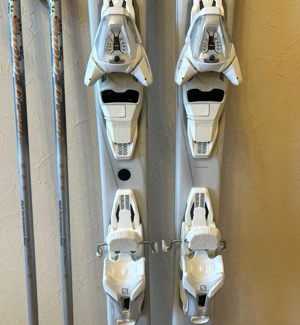 ◾️カービングスキーセット　スキー板151㎝　ブーツ24㎝　女性用　レディース用