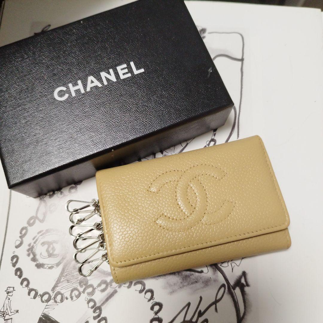 CHANEL イエローベージュ キャビアレザー キーケース