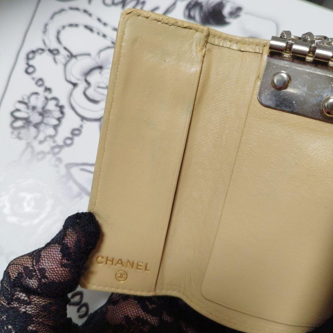 CHANEL イエローベージュ キャビアレザー キーケース
