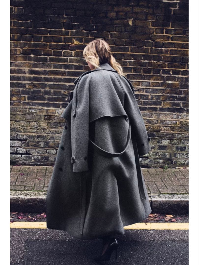 タグ付き　zara ダブルブレストコート