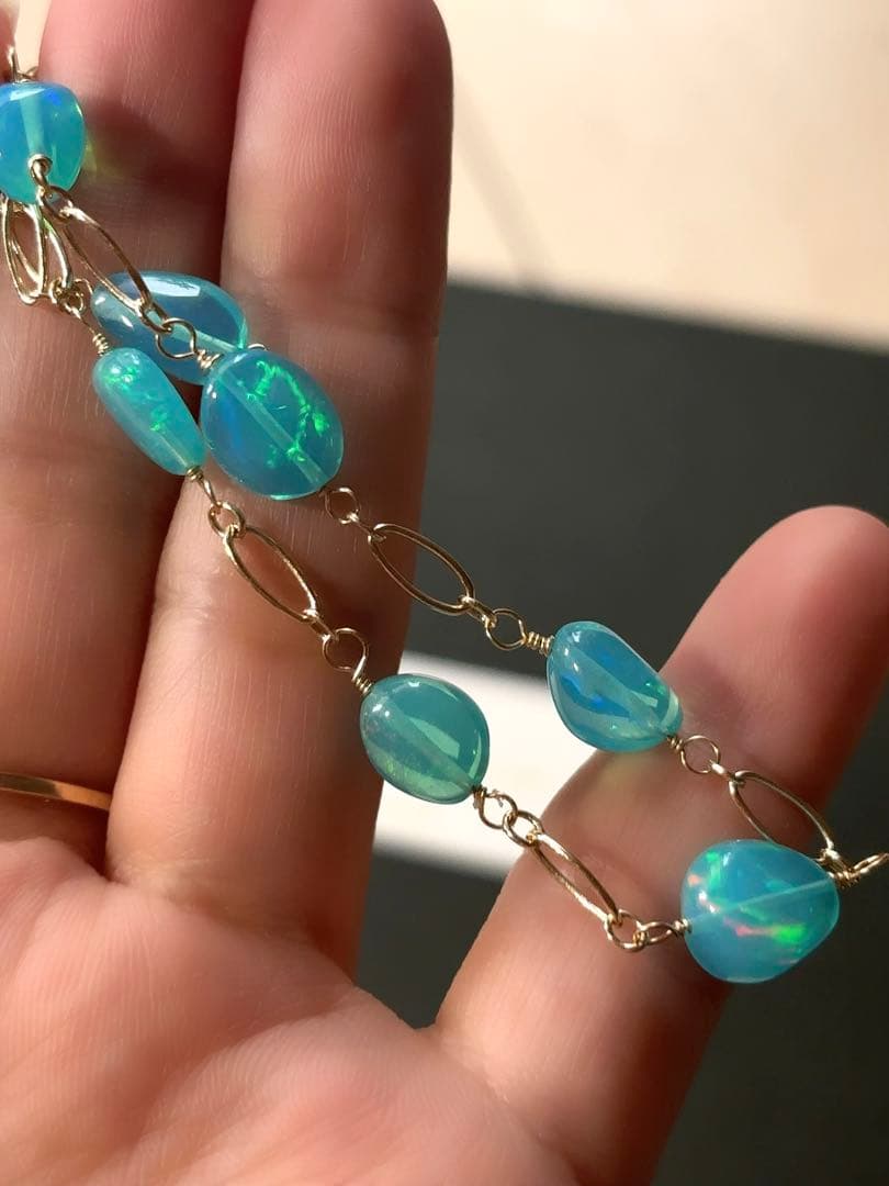 B88 シーブルーカラーオパールブレスレット