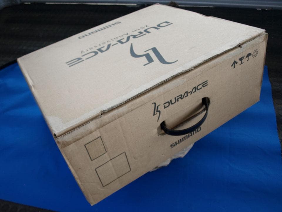 シマノ（Shimano）DURA-ACE 25周年記念パーツ用トランクケース