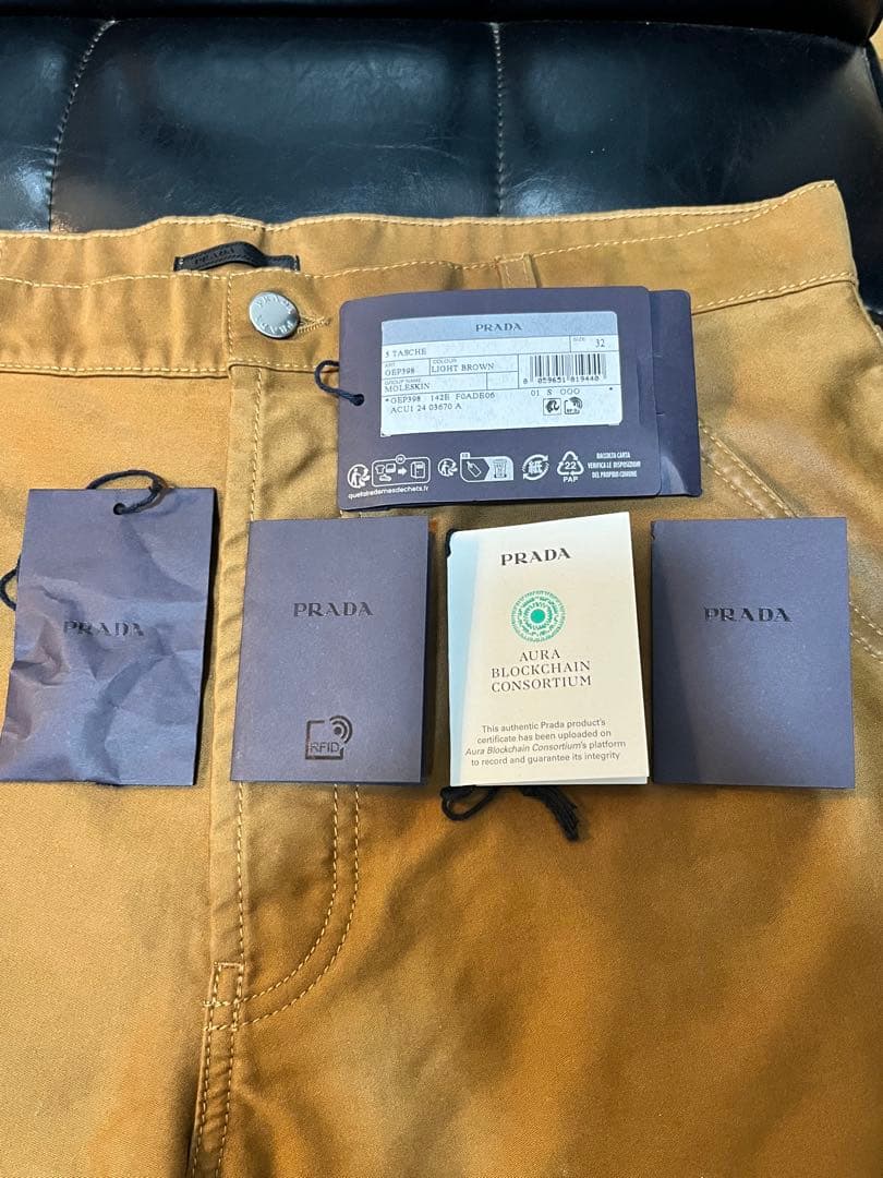 PRADA 24fwモールスキン パンツ W32