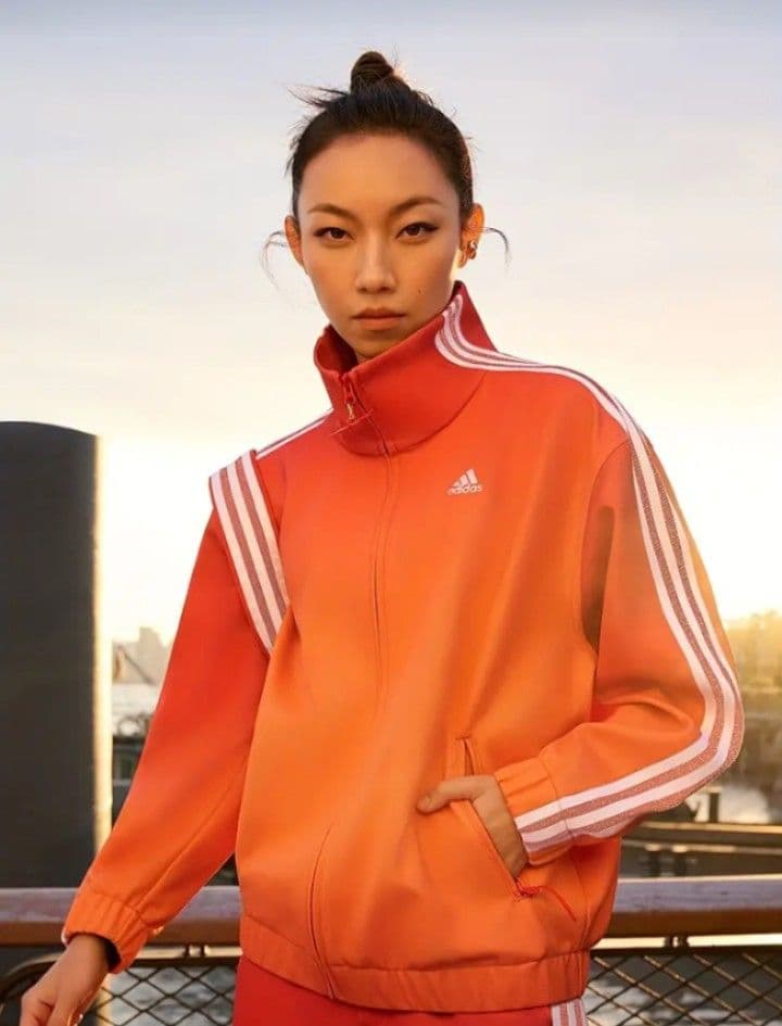 adidas オレンジ ジャージジャケット
