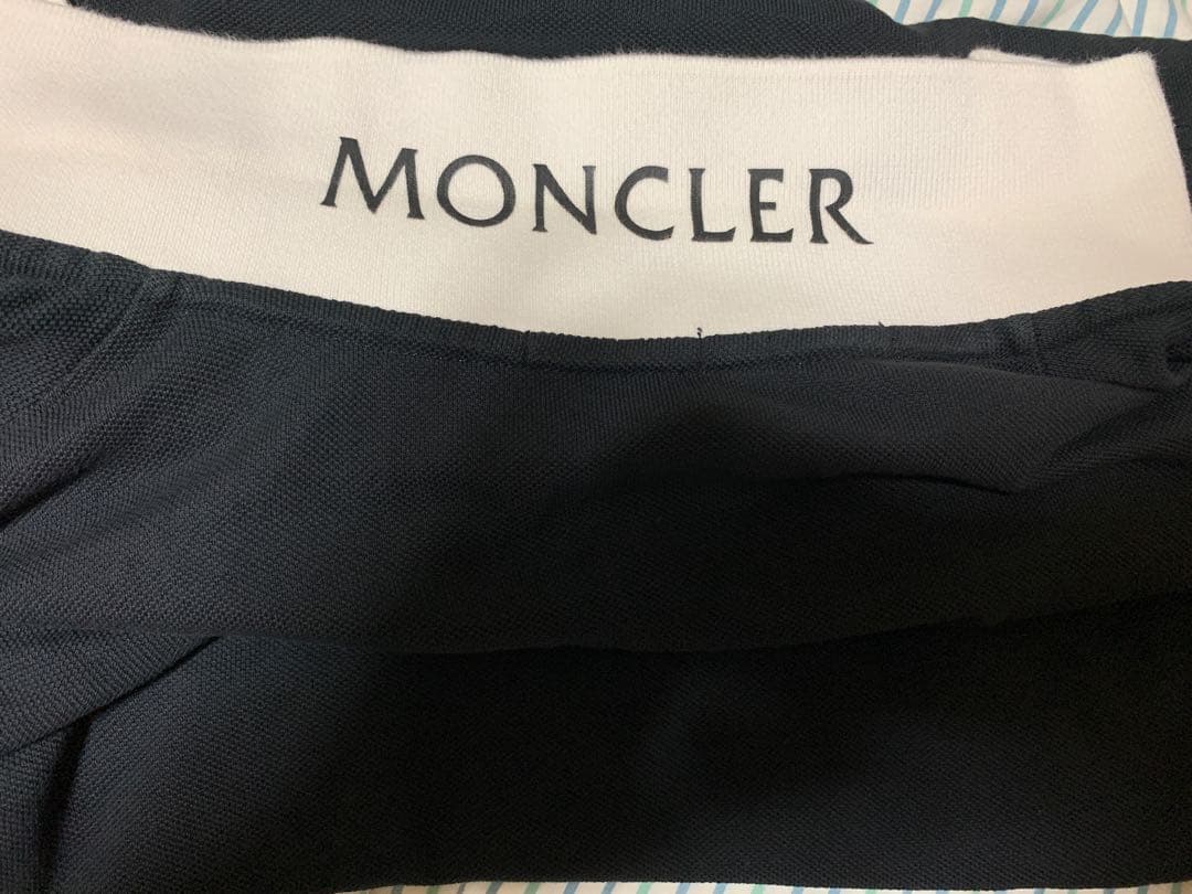 【美品】MONCLER ブラック ポロシャツ