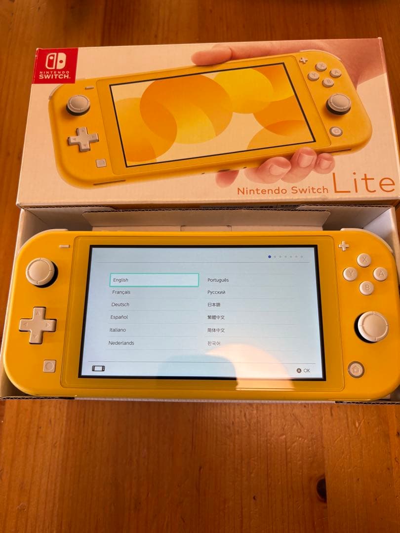 Nintendo Switch Lite イエロー 本体 【箱・充電器】