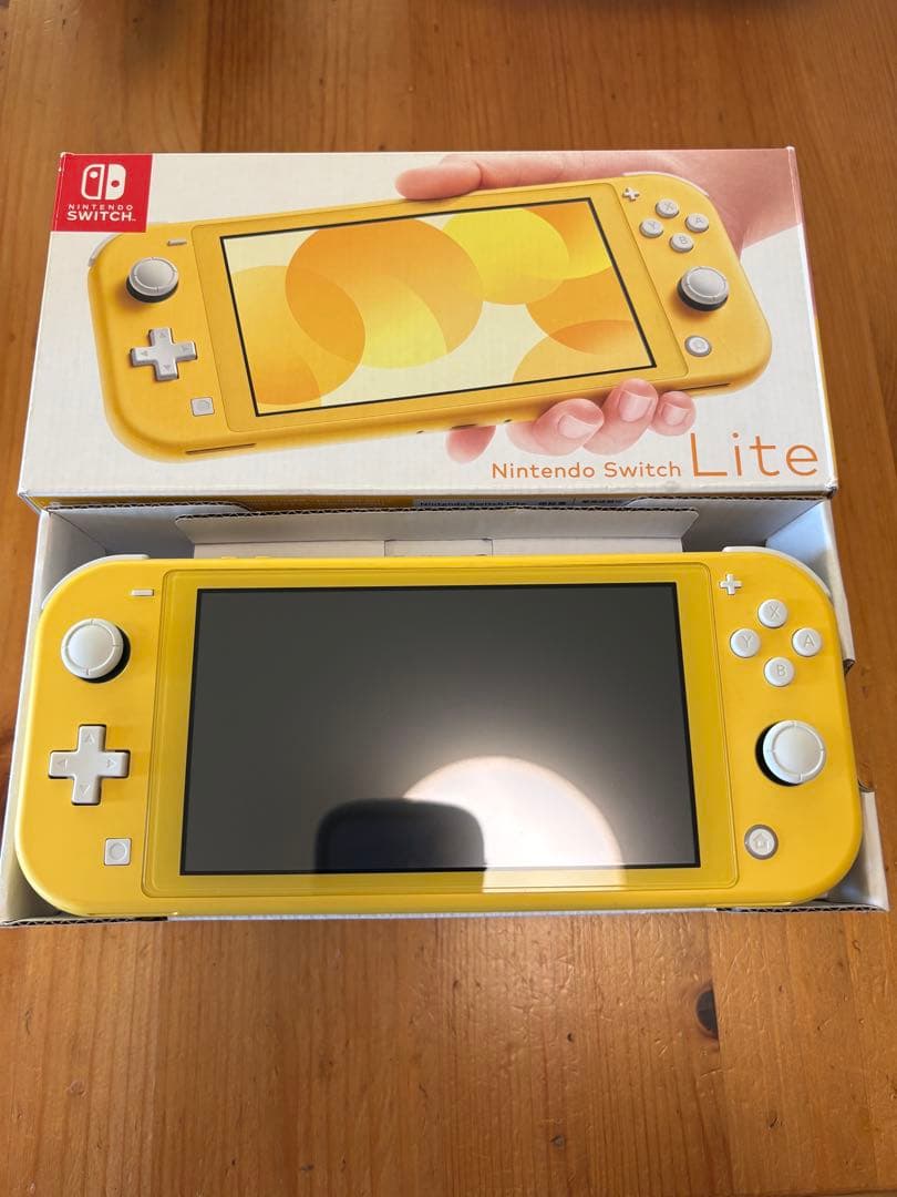 Nintendo Switch Lite イエロー 本体 【箱・充電器】