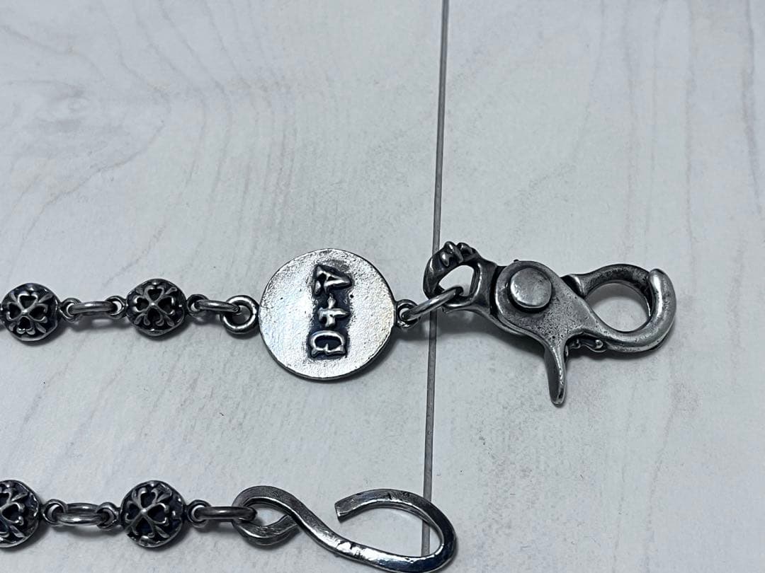 A &Gクロスボールウォレットチェーン