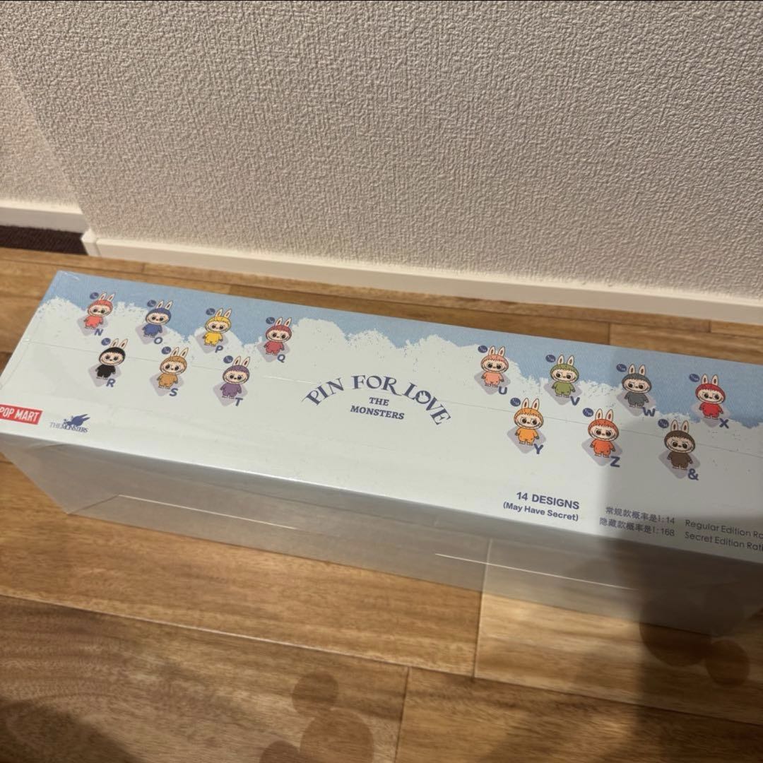 イニシャル　ラブブ PIN FOR LOVE アソートボックス