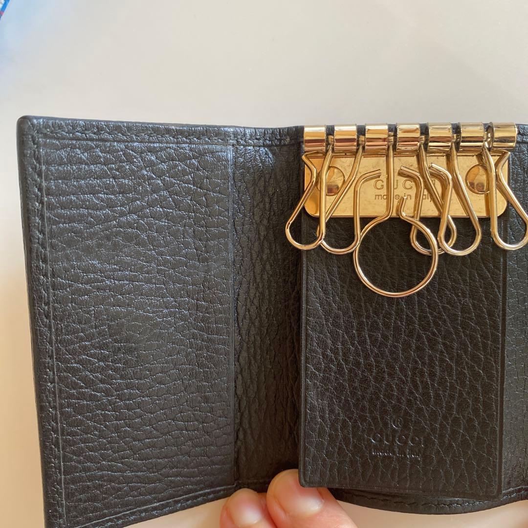 最終値下げ　美品　Gucci 黒レザーキーケース