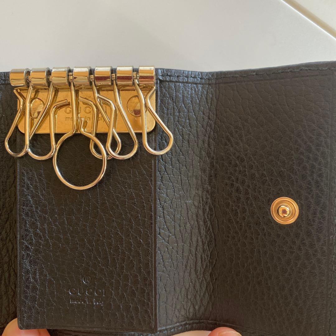 最終値下げ　美品　Gucci 黒レザーキーケース