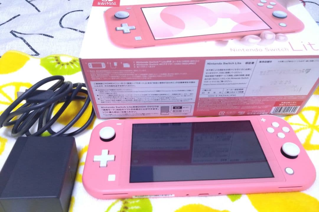 Nintendo Switch Lite コーラル（ピンク）本体+充電器