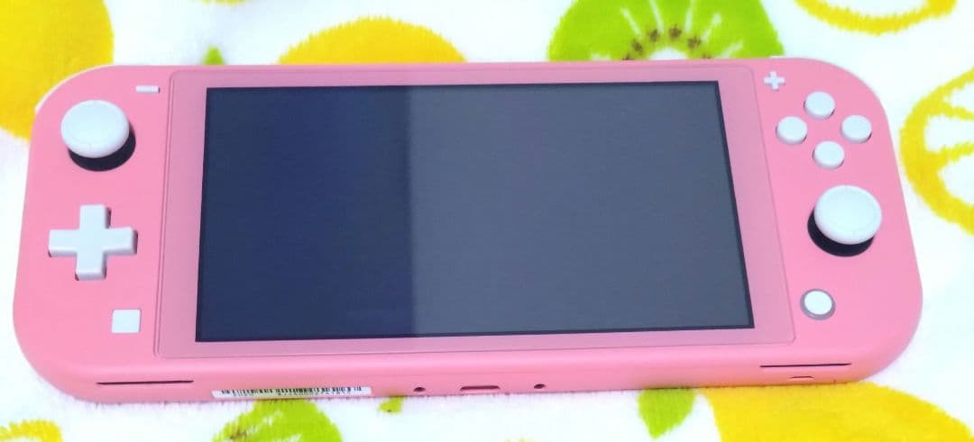 Nintendo Switch Lite コーラル（ピンク）本体+充電器