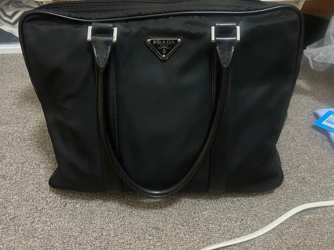 【PRADA】ビジネスバッグ　三角ロゴプレート　ナイロン　ブラック