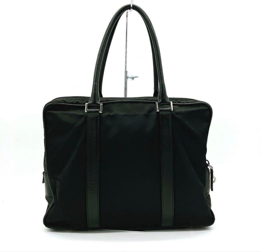 【PRADA】ビジネスバッグ　三角ロゴプレート　ナイロン　ブラック