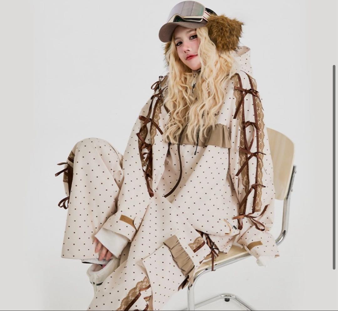 スノーボードウェア韓国　水玉リボン