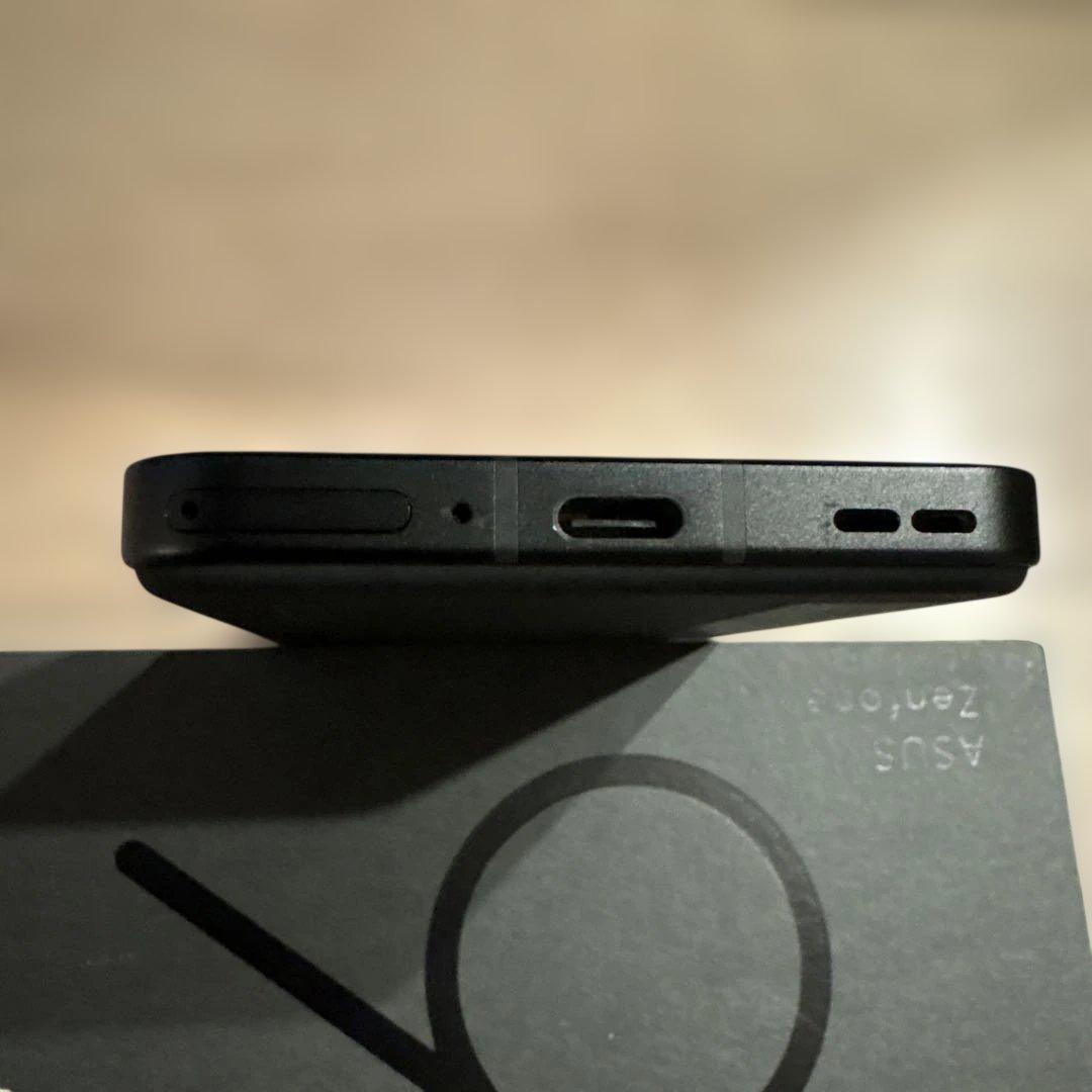 スマートフォン本体 zenfone9