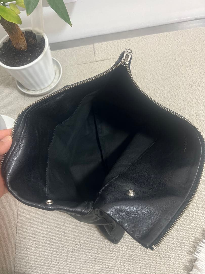 beautiful people 黒レザー クラッチバッグ
