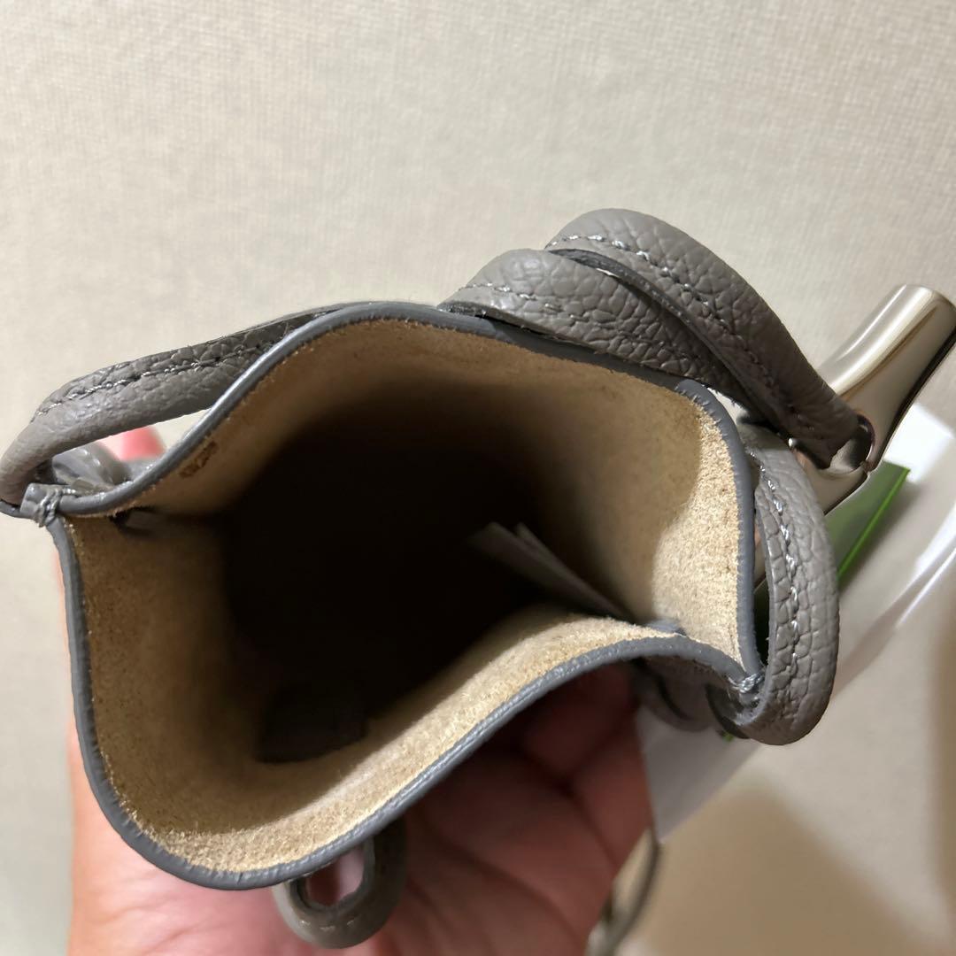 新品・未使用　ロンシャン　ポーチ　携帯ケース