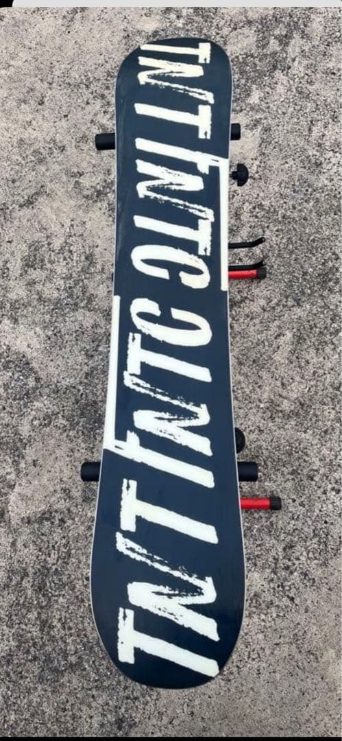 FNTC TNT 139 ダブルキャンバー　グラトリボード