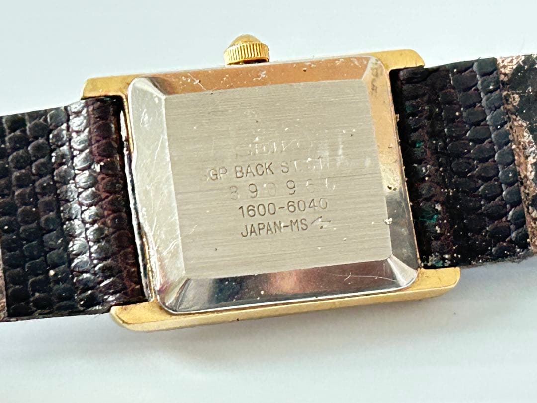 R*3様 315 稼働 SEIKO 1600-6040 タンク ローマン文字盤