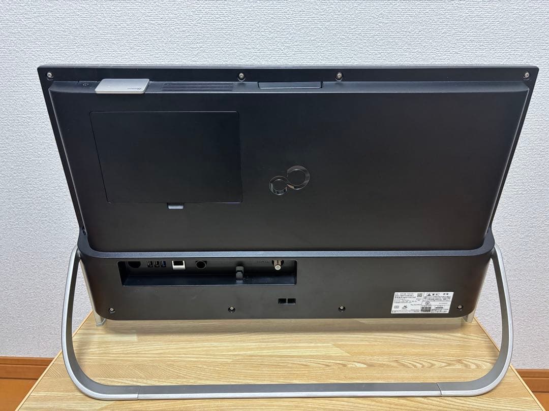 富士通 一体型PC【初期設定済み】SSD搭載 / TVチューナー/ 筆ぐるめ付き